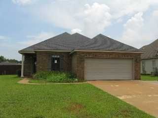 Foreclosed Home - 124 MARILYN AVE, 36532