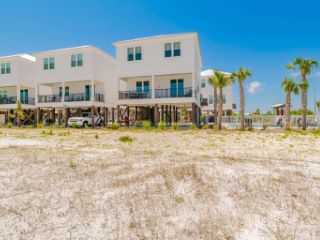 Foreclosed Home - 588 EAST BEACH BLVD, 36542