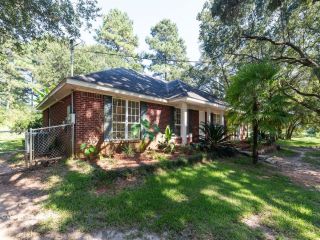 Foreclosed Home - 9472 Creekside Dr S, 36544