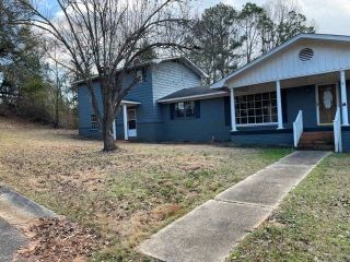 Foreclosed Home - 303 WOODLAND DR, 36545
