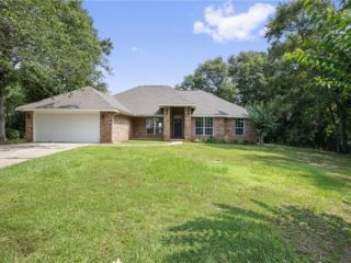 Foreclosed Home - 25408 LAKESIDE TER, 36551