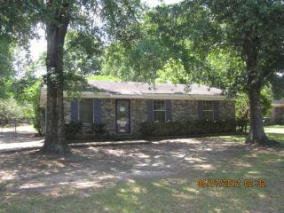 Foreclosed Home - 8017 PINE SPRINGS DR, 36571