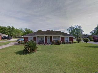 Foreclosed Home - 8891 GREEN VALLEY DR, 36582