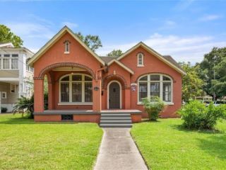 Foreclosed Home - 1365 DAUPHIN ST, 36604