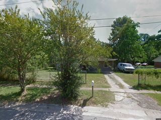 Foreclosed Home - 1613 PENICAULT DR, 36605