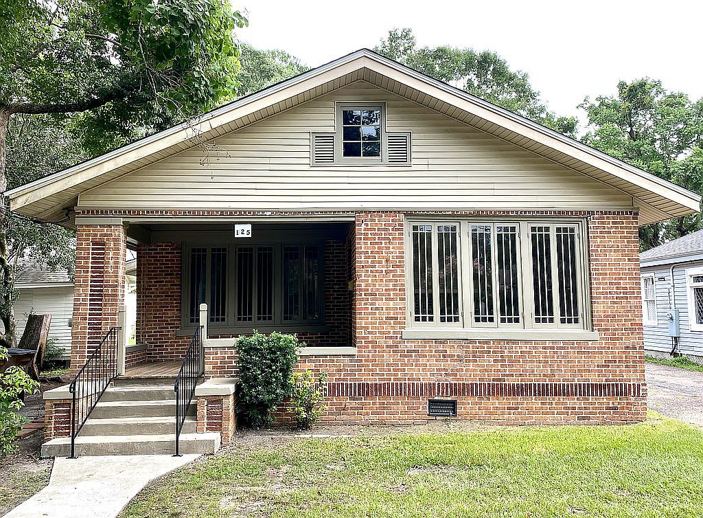 Foreclosed Home - 125 HOUSTON ST, 36606