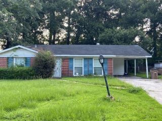 Foreclosed Home - 912 EMELDA DR, 36606