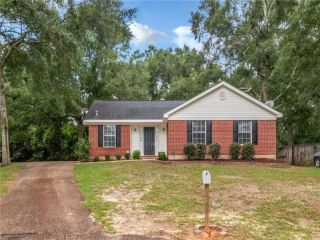 Foreclosed Home - 13380 OAK FORGE DR, 36608