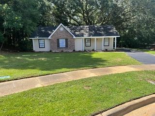 Foreclosed Home - 1725 GREEN FIELD CT, 36609