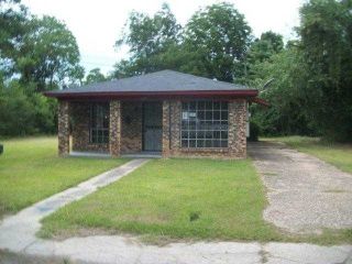 Foreclosed Home - 335 PROSPER WAY, 36610