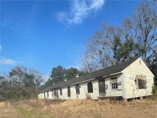 Foreclosed Home - 1106 JACKSON AVE, 36610