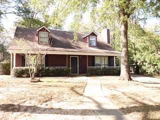 Foreclosed Home - 2121 LUCKNER CT, 36618