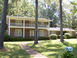 Foreclosed Home - 207 W CASTLEWOOD DR, 36701