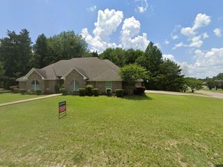 Foreclosed Home - 105 CROWN RIDGE DR, 36701