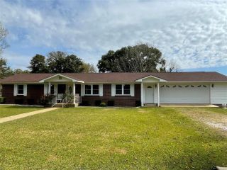 Foreclosed Home - 2402 PARKWAY DR, 36703