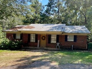 Foreclosed Home - 12 BOYD ST, 36726