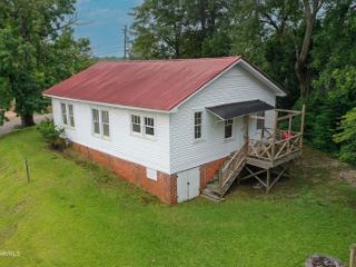 Foreclosed Home - 119 W 3RD ST N, 36784