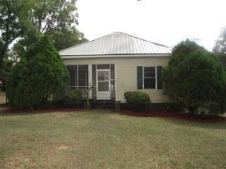 Foreclosed Home - 2400 36th St, 36854