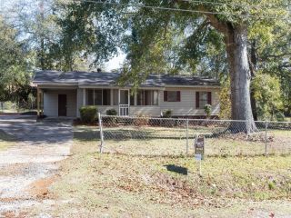 Foreclosed Home - 175 Lee Rd 300, 36877