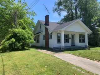 Foreclosed Home - 806 MAIN ST N, 37030