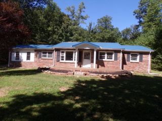 Foreclosed Home - 1306 Hwy 438, 37033