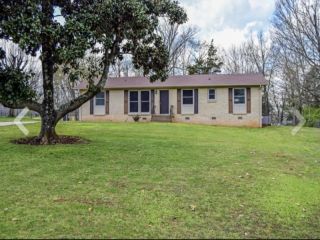 Foreclosed Home - 2806 THRUSH DR, 37040