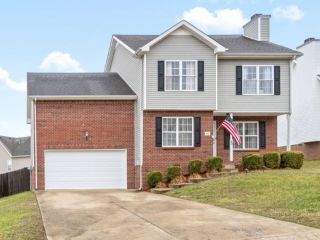 Foreclosed Home - 3167 CROSS RIDGE DR, 37040