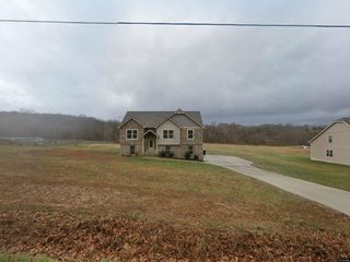 Foreclosed Home - 3390 OLD HIGHWAY 48, 37040
