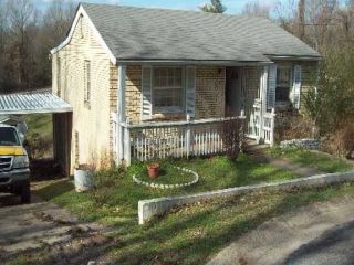 Foreclosed Home - 150 PLUM ST, 37042