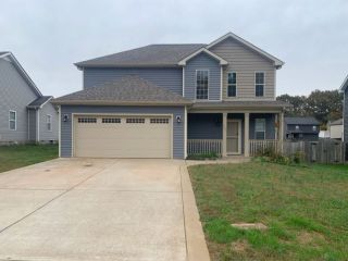 Foreclosed Home - 1221 MORSTEAD DR, 37042