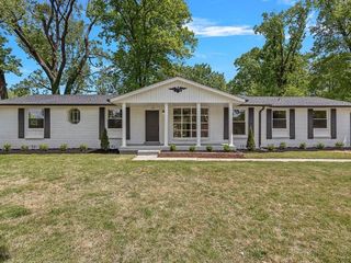 Foreclosed Home - 235 PINE MOUNTAIN RD, 37042