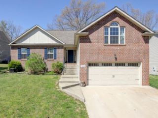 Foreclosed Home - 1846 DEERSTAND DR, 37042