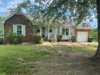 Foreclosed Home - 1387 WILLIAM SUITERS LN, 37042