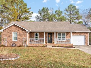 Foreclosed Home - 889 TOMMY OLIVER RD, 37042