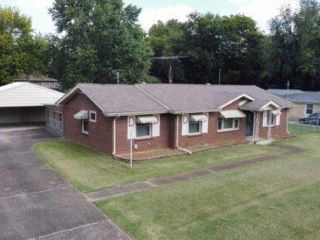 Foreclosed Home - 4 JAMESTOWN PL, 37042