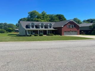 Foreclosed Home - 716 SUPERIOR LN, 37043
