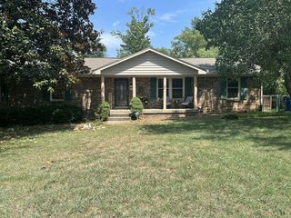 Foreclosed Home - 207 CHIP N DALE DR, 37043
