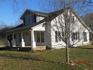 Foreclosed Home - 2010 LITTLE BARTONS CREEK RD, 37051