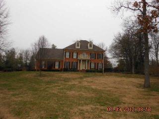 Foreclosed Home - 1046 S BROWNS LN, 37066