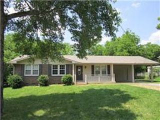 Foreclosed Home - 153 HARDAWAY DR, 37072