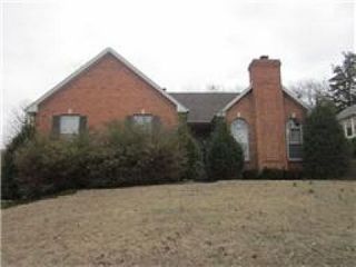 Foreclosed Home - 101 ECHO HILL BLVD, 37072