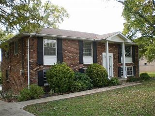 Foreclosed Home - 114 MAUREEN DR, 37075