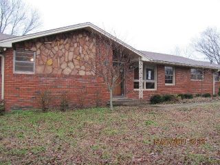 Foreclosed Home - 117 MAPLE DR, 37075