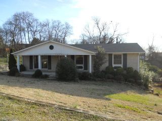 Foreclosed Home - 305 BONNAVUE DR, 37076