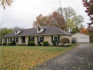 Foreclosed Home - 1728 CHEROKEE DR, 37087