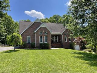 Foreclosed Home - 175 HELTON DR, 37110