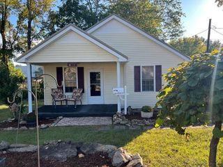 Foreclosed Home - 621 W END AVE, 37110