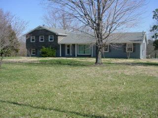 Foreclosed Home - 1680 SAUNDERSVILLE FERRY RD, 37122