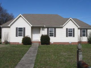 Foreclosed Home - 2425 FLOYD AVE, 37127