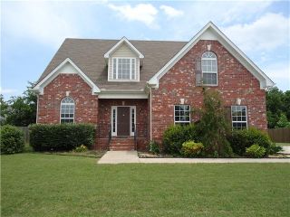 Foreclosed Home - 1755 POTTERS CT, 37128